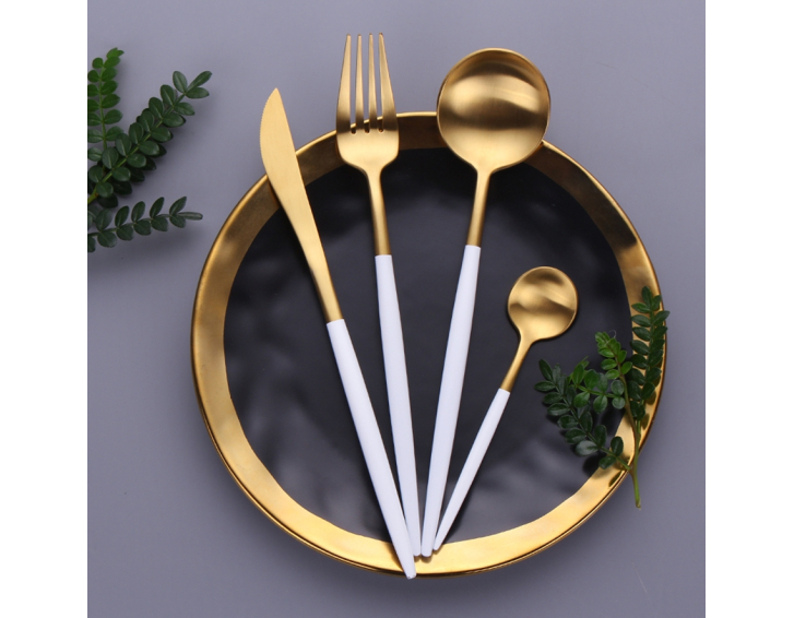 01 - Cutlery 04 (White &amp; Gold )