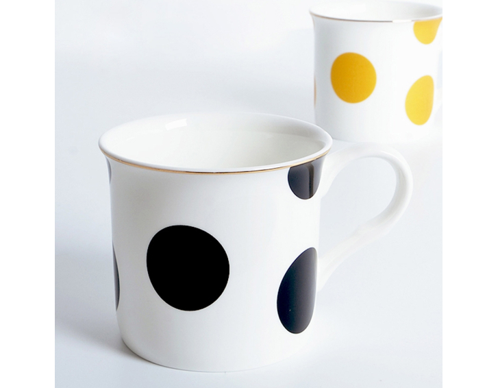 20 - Cup 10 ( Black Dot Mug)